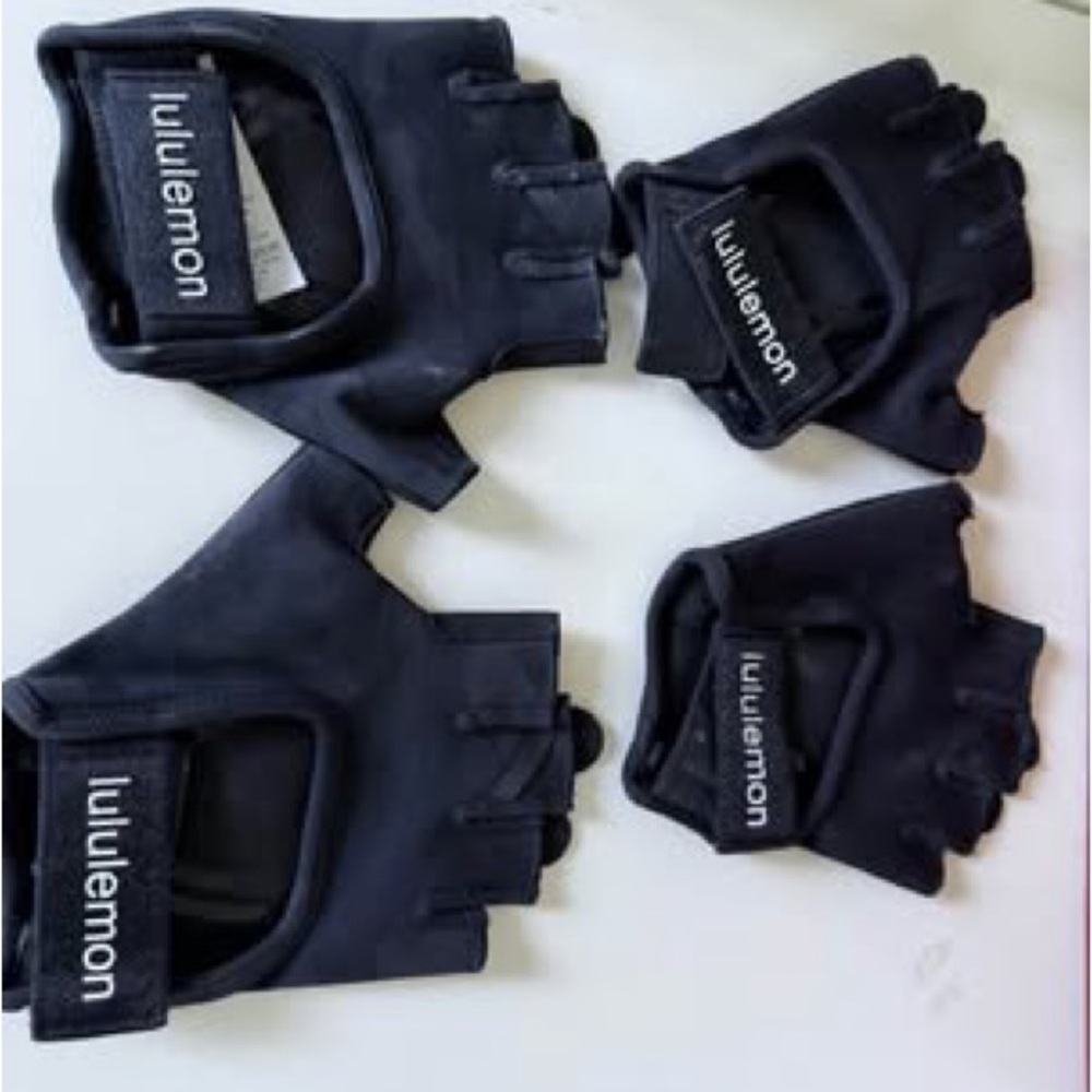 Lululemon fingerless exercise gloves- 1 man & 1 woman
